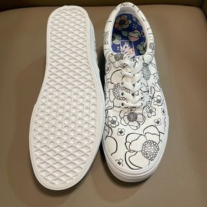 Never Worn, Black and White Floral U-Color Vans